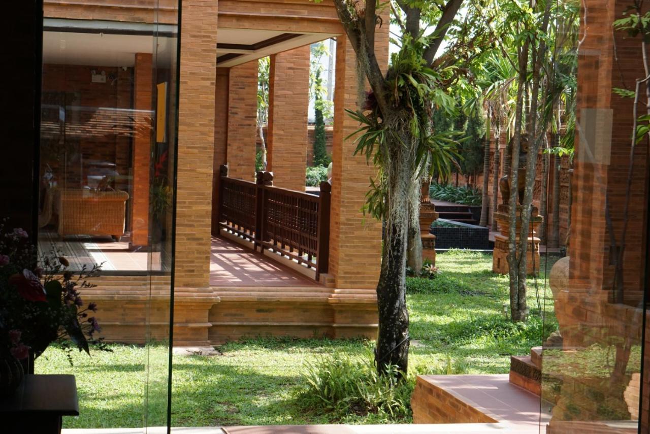 Hotel Phor Liang Meun Terracotta Arts Chiang Mai Exterior foto